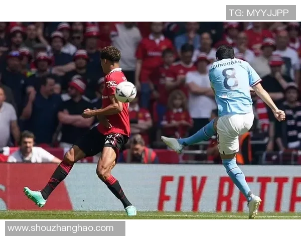 足总杯精彩对决:里昂与AC米兰战平神扑瞬间成比赛亮点 足总杯精彩对决:里昂与AC米兰战平神扑瞬间成比赛亮点