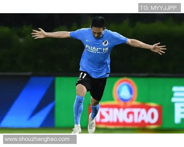 重庆足球队节奏之争引发热议球迷与专家观点交锋 重庆足球队节奏之争引发热议球迷与专家观点交锋